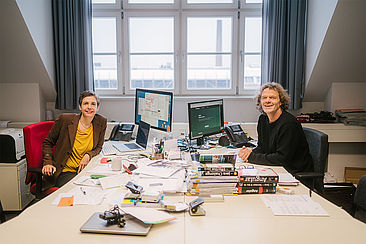 Prof. Dr. Juliane Siegeris und Prof. Dr. Jörn Freiheit