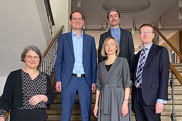Annabella Rauscher-Scheibe, Michael Schmitt, Nataliya Sadretdinova, Matthias Mager und Tobias Becker (von links nach rechts) © HTW Berlin/Anja Schuster Annabella Rauscher-Scheibe, Michael Schmitt, Nataliya Sadretdinova, Matthias Mager und Tobias Becker (von links nach rechts) © HTW Berlin/Anja Schuster